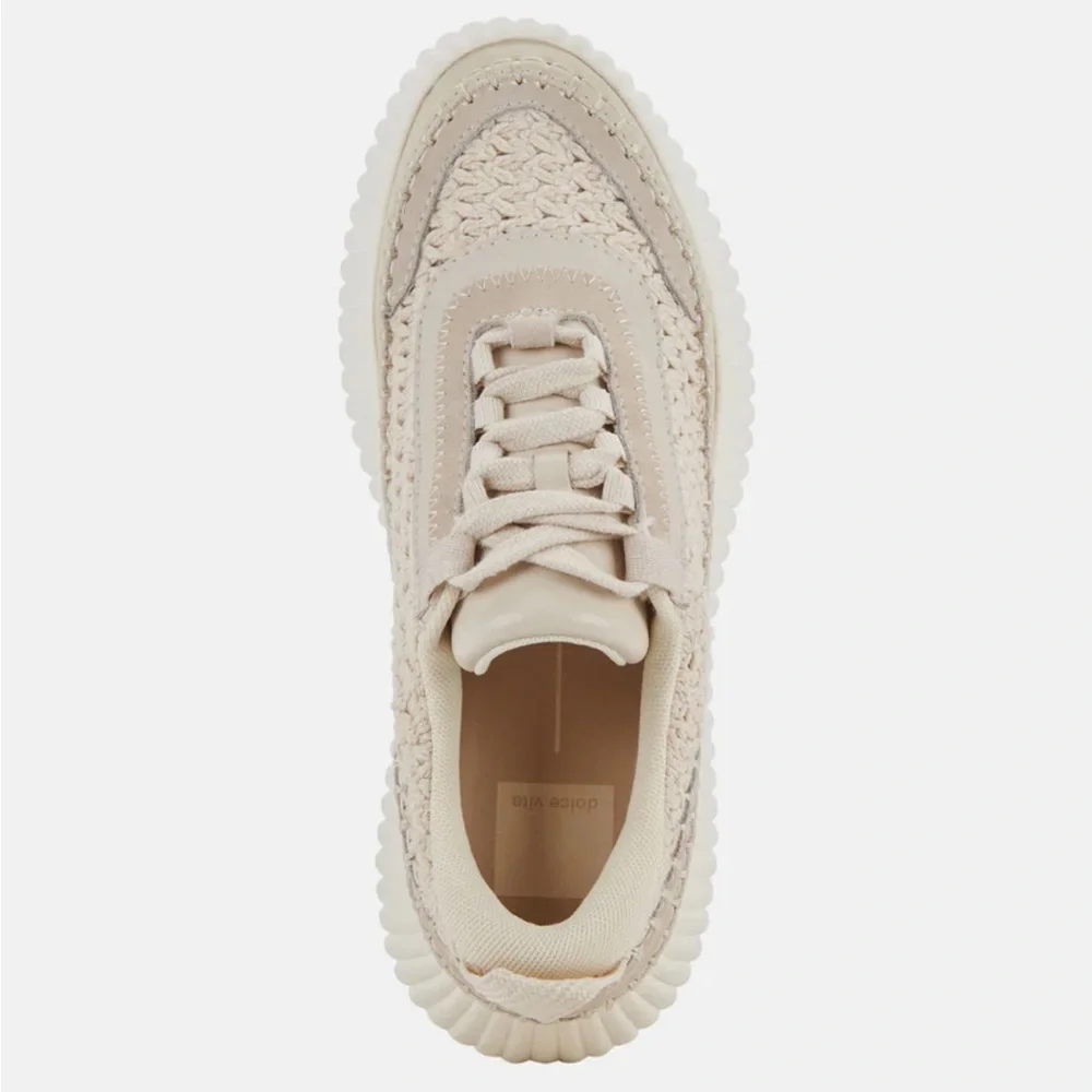 Dolce Vita Dolen Sneaker in Sandstone